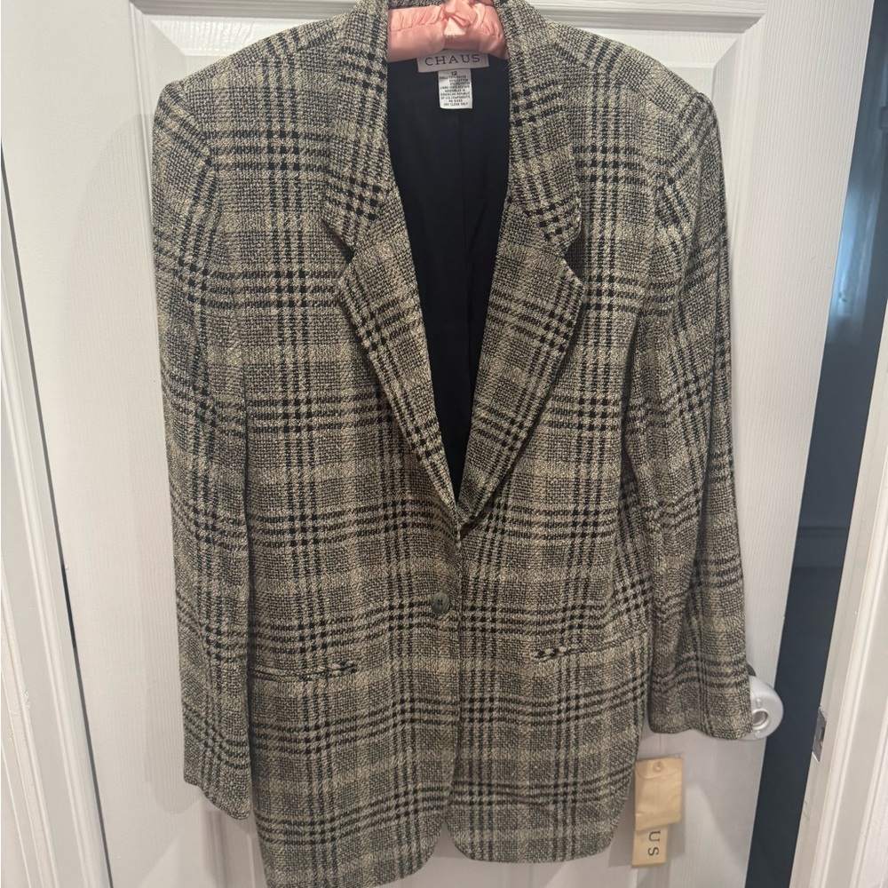 Chaus Houndstooth Jacket in Black and Gray